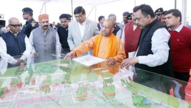 Photo of CM योगी ने किया निर्माणाधीन क्रिकेट स्टेडियम का निरीक्षण