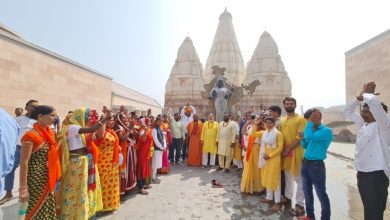 Photo of भोलेनाथ की नगरी काशी में छुआछूत मिटती हुई एवं समरसता आती दिखी