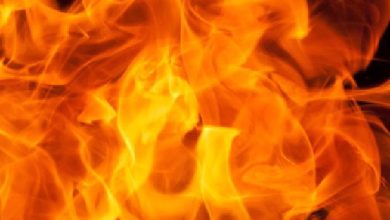 Photo of नोएडा के एक कॉल सेंटर में आग लगी,मची अफऱा तफरी