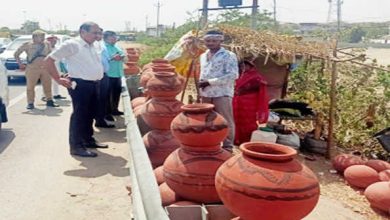 Photo of घड़ों को मिलेगा बाजार का विस्तार, मंडल आयुक्त ने की पहल