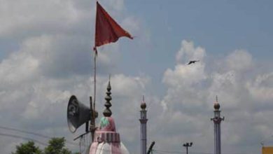 Photo of यूपी के इस जिले में मंदिर हटाने के विरोध में मुस्लिम भी आये सामने