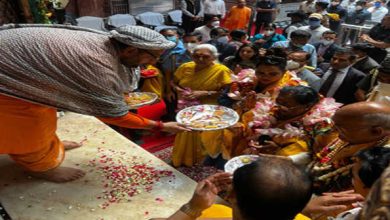 Photo of राष्ट्रपति रामनाथ कोविंद ने किया बांकेबिहारी मन्दिर में देहरी पूजन