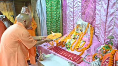 Photo of सीएम योगी ने राम दरबार में लगायी हाजिरी,मंदिर निर्माण का लिया जायजा