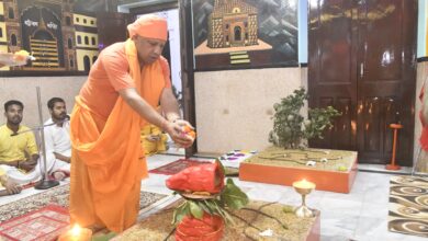 Photo of गोरखनाथ मंदिर के शक्तिपीठ में CM योगी ने की कलश स्थापना